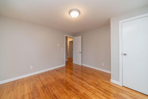 33 Hanson Dr, Springfield, MA 01128 photo 20