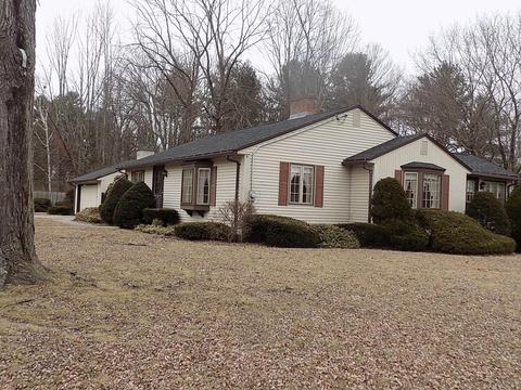 15 Ivy Dr, Athol, MA 01331 photo 2