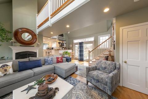 34 Gilbert St, Fairhaven, MA 02719 photo 14