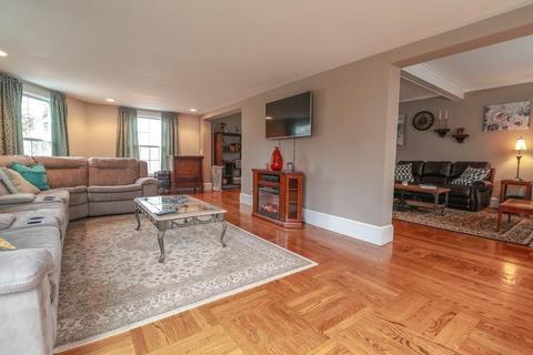 835 School St, Webster, MA 01570 photo 6