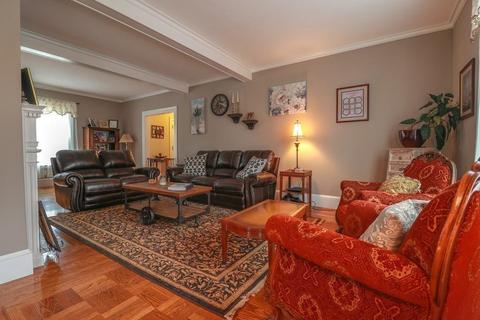 835 School St, Webster, MA 01570 photo 5
