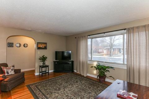 116 Roosevelt Ave, Springfield, MA 01118 photo 6