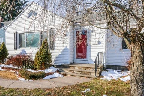 116 Roosevelt Ave, Springfield, MA 01118 photo 2