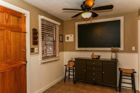116 Roosevelt Ave, Springfield, MA 01118 photo 13