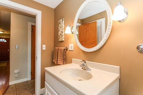 116 Roosevelt Ave, Springfield, MA 01118 photo 17