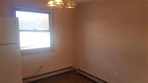42 Simonich Cir, Chicopee, MA 01013 photo 5