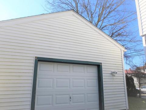 597 Charles St, Fall River, MA 02724 photo 5