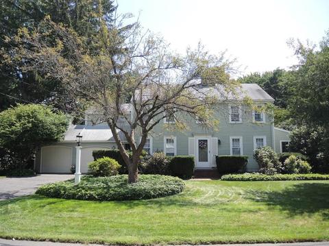 34 Meadowbrook Rd, Needham, MA 02492 photo 1