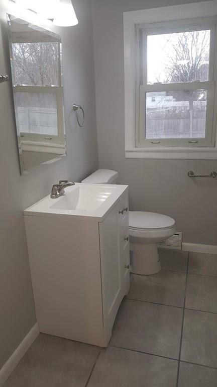 936 Parker, Springfield, MA 01129 photo 3