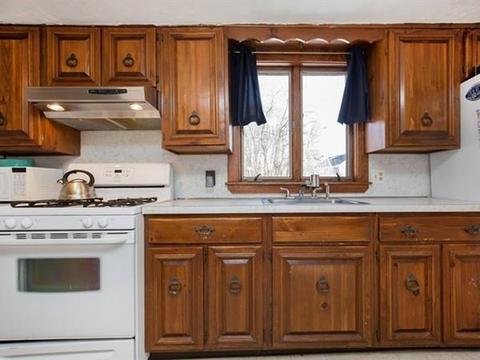 13 Andrews St, Danvers, MA 01923 photo 6