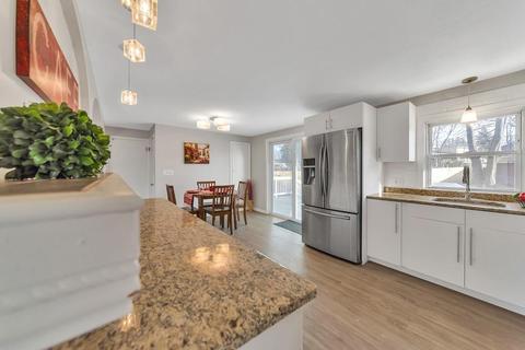 77 Valley Rd, Springfield, MA 01119 photo 9