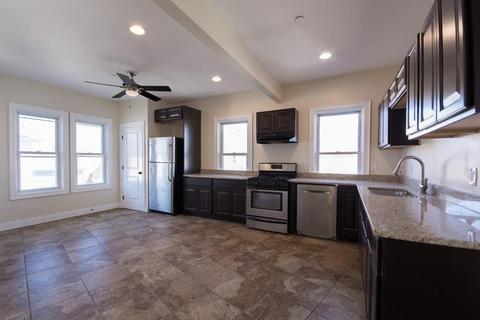 176 Oliver St, Fall River, MA 02724 photo 2