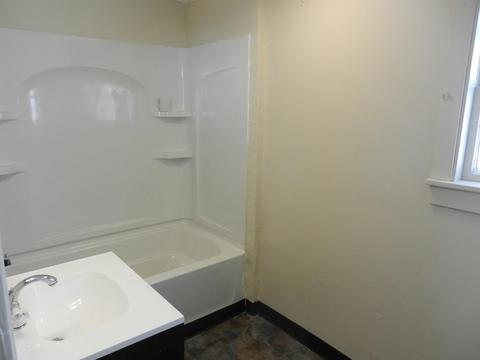 41 Keyes St, Warren, MA 01083 photo 5