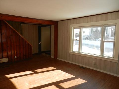 41 Keyes St, Warren, MA 01083 photo 9