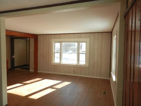 41 Keyes St, Warren, MA 01083 photo 8