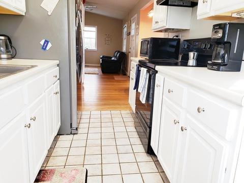 25 Larch Rd, Georgetown, MA 01833 photo 6