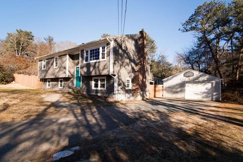 33 Mayflower Ln, East Wareham, MA 02538 photo 2