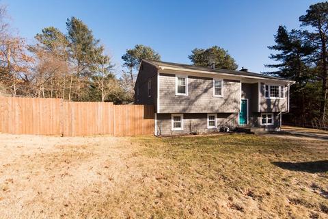 33 Mayflower Ln, East Wareham, MA 02538 photo 3