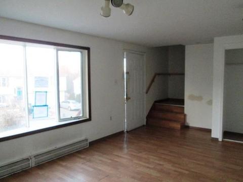 66 Fourth St, Worcester, MA 01602 photo 12
