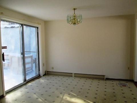 66 Fourth St, Worcester, MA 01602 photo 4