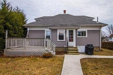 38 Ruggles St, Palmer, MA 01080 photo 2