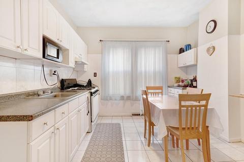 38 Arlington St, Everett, MA 02149 photo 6