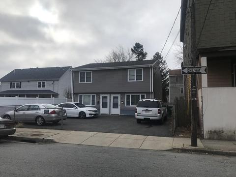 187 Wamsutta St, Fall River, MA 02723 photo 2