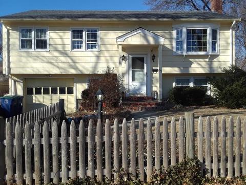 53 Dickerman Ln, Braintree, MA 02184 photo 1