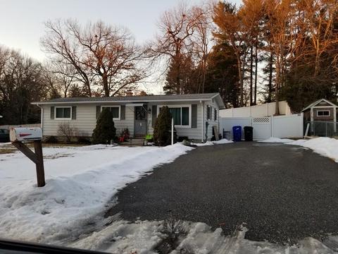 122 Malibu Dr, Springfield, MA 01128 photo 2