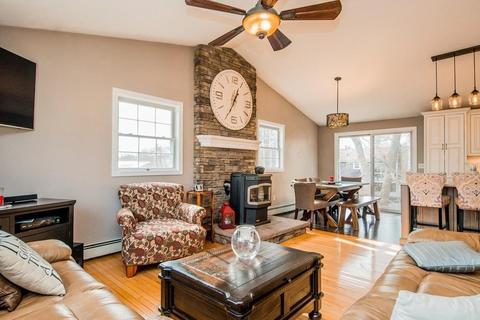 4 Forestview Dr, Fairhaven, MA 02719 photo 6