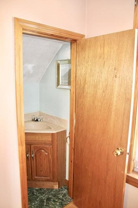1384 Middlesex St, Lowell, MA 01851 photo 29