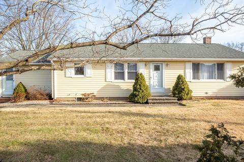 486 Stone Rd, Windsor, CT 06095 photo 2