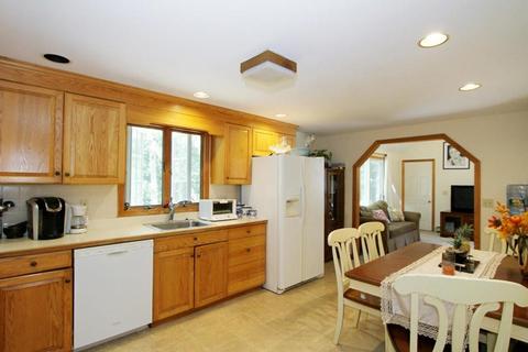 90 Camelback Rd, Barnstable, MA 02648 photo 2