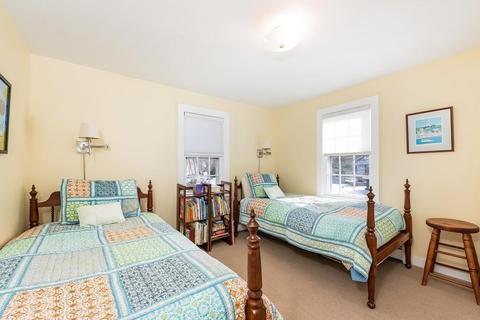 46 Bennett Rd, Marblehead, MA 01945 photo 15