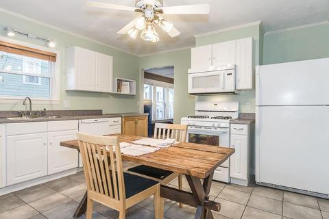 5 Harold Ave, Gloucester, MA 01930 photo 9