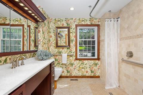 27 Pinecliff Dr, Marblehead, MA 01945 photo 19