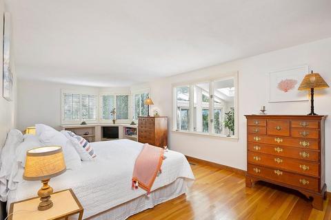 27 Pinecliff Dr, Marblehead, MA 01945 photo 17