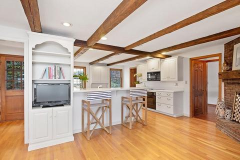 27 Pinecliff Dr, Marblehead, MA 01945 photo 12