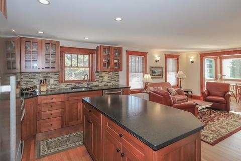 18 Norman, Marblehead, MA 01945 photo 3