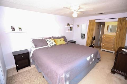 833 Pendleton Ave, Chicopee, MA 01020 photo 14