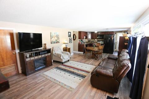 833 Pendleton Ave, Chicopee, MA 01020 photo 10