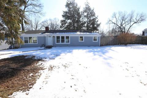 833 Pendleton Ave, Chicopee, MA 01020 photo 1