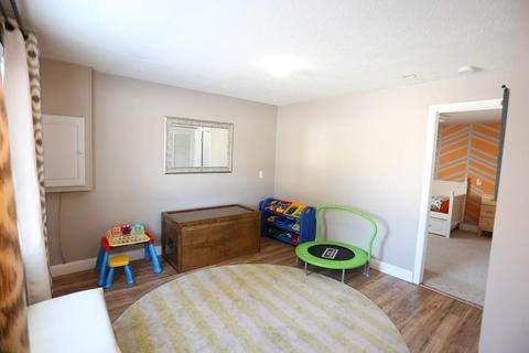 833 Pendleton Ave, Chicopee, MA 01020 photo 24