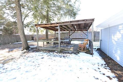833 Pendleton Ave, Chicopee, MA 01020 photo 6