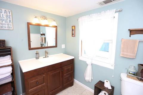 833 Pendleton Ave, Chicopee, MA 01020 photo 19
