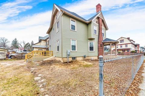 72 Princeton St, Springfield, MA 01109 photo 1