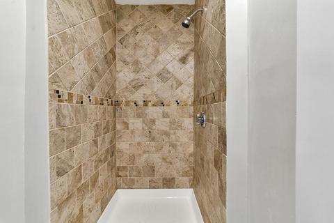 72 Princeton St, Springfield, MA 01109 photo 16