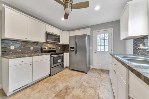 72 Princeton St, Springfield, MA 01109 photo 13