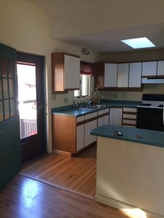 34 Saxon St, Fall River, MA 02720 photo 3