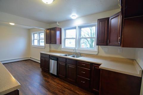 180 Pilgrim Ave, Worcester, MA 01604 photo 2